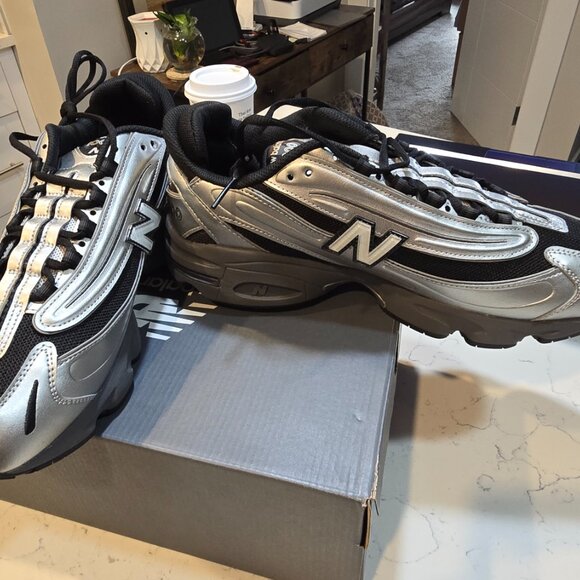 New Balance 1000 Black Silver Metallic M1000EGR Mens Size 12 SNEAKERS SHOES - Picture 3 of 15